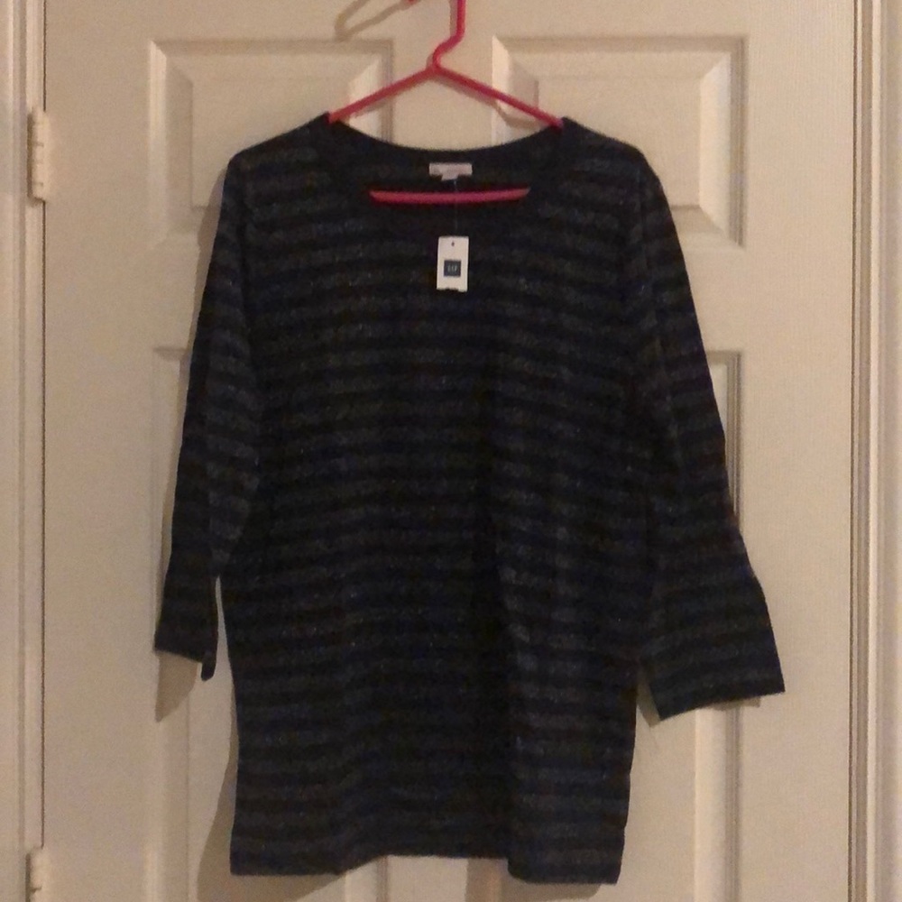 Gap navy/shimmer stripe 3/4 sleeve shirt